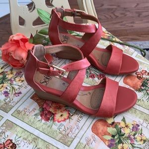 Soft Coral Leather Sandals sz 7